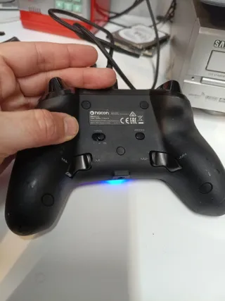 Controller Nacon Pro per PS4 e PC
