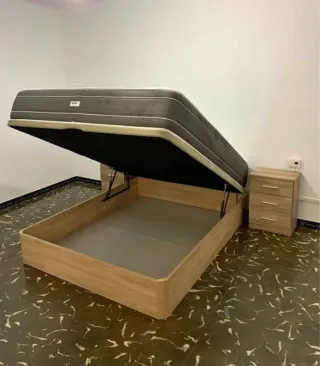 Canapés y colchones nuevos