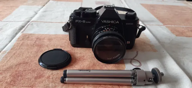Yashica FX-3 Super 2000 Fotocamera Analogica