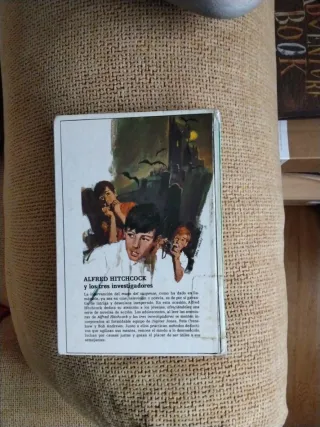 Misterio del coleccionistac cascarrabias