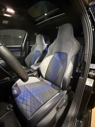 Volkswagen Golf R “Akrapovic”