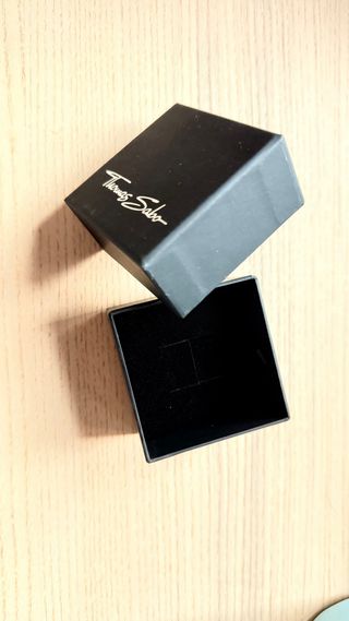 Caja pequeña de Thomas Sabo Negra