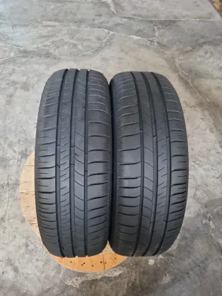 2 Neumáticos en perfecto estado^