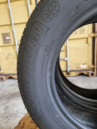 2 Neumáticos en perfecto estado^