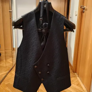 Traje Italiano Azul. Solo se a usado una vez