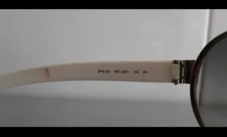 Gafas de sol originales.