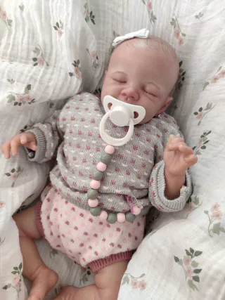 Muñeca Bebé Reborn con chupete