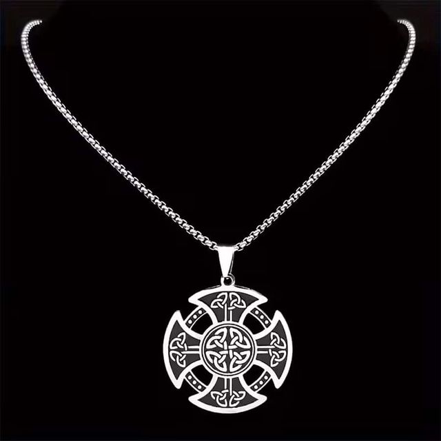 Colgante Nudo Vikingo Acero Negro/Plateado
