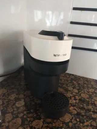 Rebaja Cafetera Nespresso Vertuo Pop