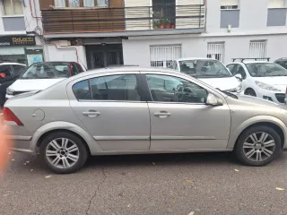 Opel Astra 2010
