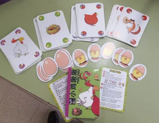 Juego de cartas PIOU PIOU estrategia