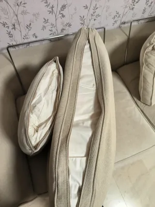 Sofá 4 plazas beige, plumas, impecable-seminuev...