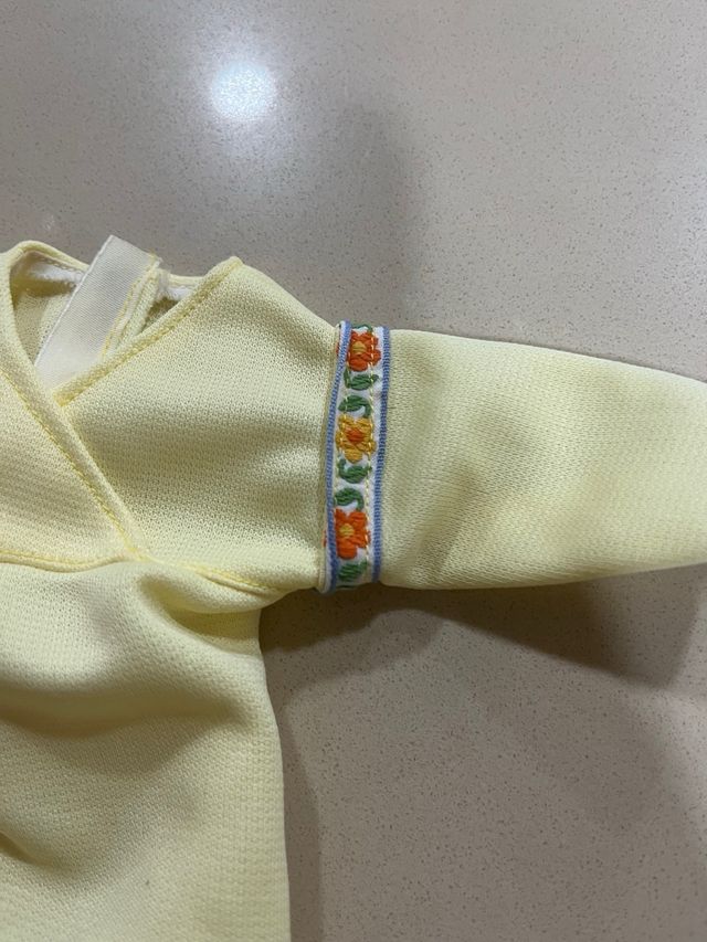 Pijama Nancy floral amarillo