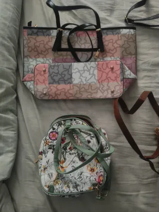 Lote de 4 bolsos: negro, multicolor