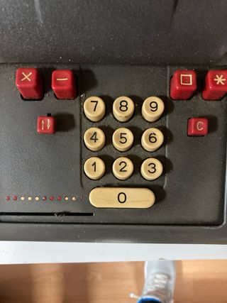 Calculadora mecánica Addo-X años 60