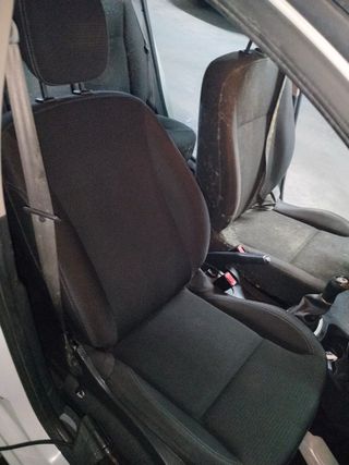 Limpieza de sofá, colchón Y tapicerías de coche