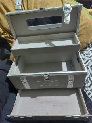 Maletín The Color Institute Plata