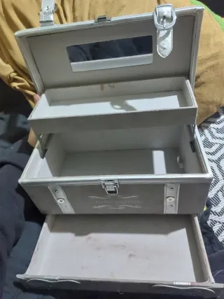 Maletín The Color Institute Plata