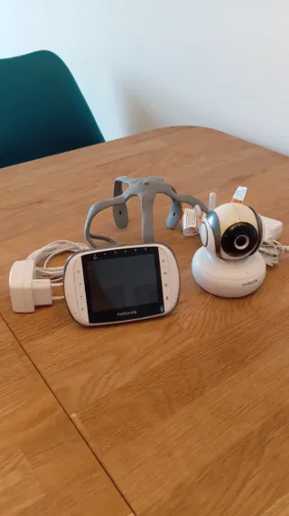 Vigilabebés Motorola con cámara