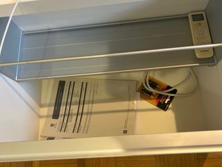 Mueble TV blanco y negro