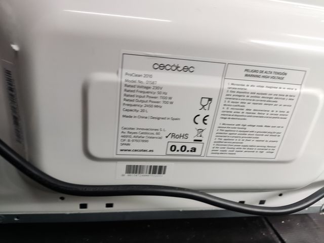 Cecotec Microondas ProClean 2010 700W