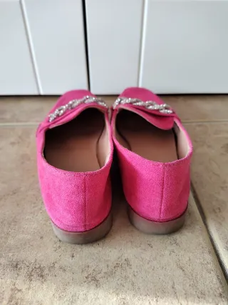 Mocasines fucsia con cadena brillante T. 37