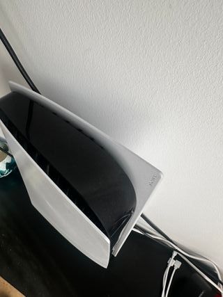 Consola PS5 + 3 Juegos + 2 Mandos