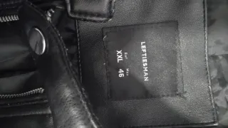 Cazadora de hombre negra