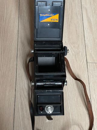 Cámara pseudo TRL Voigtländer Brillant