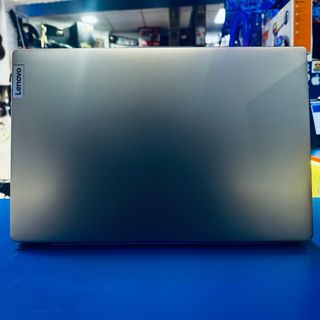 Lenovo IdeaPad Slim 3 Gris/Plata