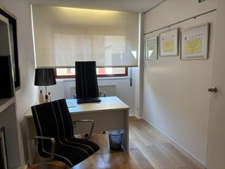 Oficina en venta en Ermitagaña - Mendebaldea en Pamplona