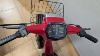 Derbi Variant con documentos