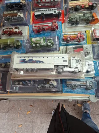 Camión Mercedes Williams Martini 1:43