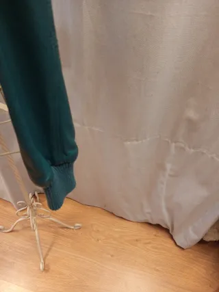 Conjunto cazadora piel + chaleco verde azulado