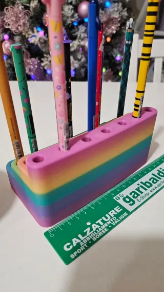 Set portapenne Legami: barattolo + espositore