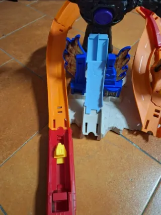 Pista Hot Wheels Mega Robot