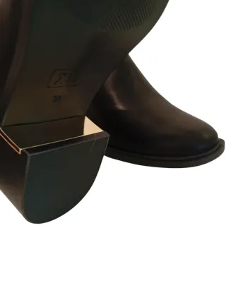 Botines XTI Mujer Talla 38 Negro y Dorado