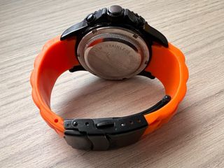 Reloj Neckmarine Negro y Naranja Hombre