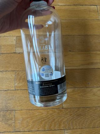 Botella de colección Grappa Libarna Riserva