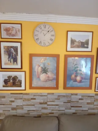 Reloj de pared redondo negro