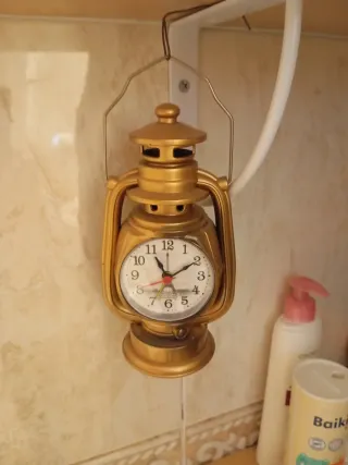 Reloj de pared redondo negro