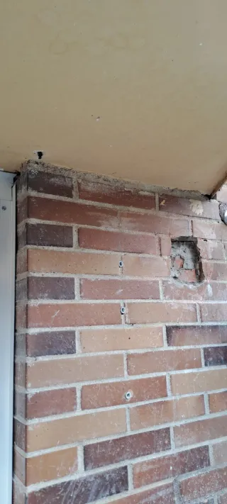 Busco Oficiales y Peones de la Construccion