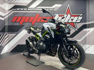 Kawasaki Z900 A2 Negro-Blanco