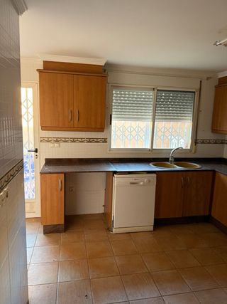 Cocina de madera y mármol HASTA EL 15 DE ENERO