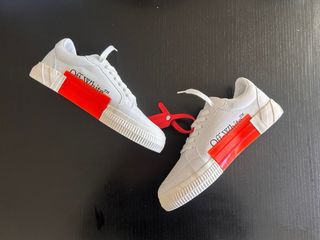 Off-White Low Vulcanized Canvas Scarpa Bianca