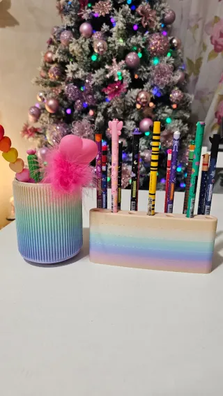 Set portapenne Legami, barattolo + espositore