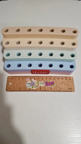 Set portapenne Legami, barattolo + espositore