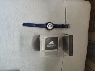 Reloj Adidas Cronógrafo Azul y Blanco