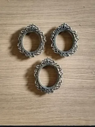 3 Marcos Decorativos Vintage color Bronce.