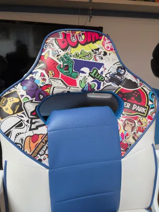 Escritorio y Estantería Azul